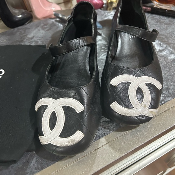 Chanel Cambon Quilted Leather Maryjane Ballet Flats - Rare and Hard to Find!! - Picture 15 of 15